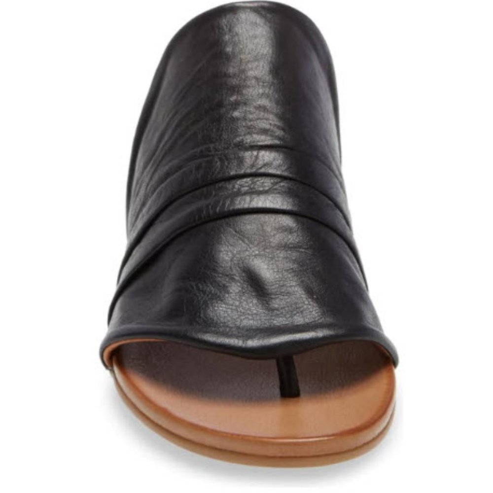MOA Leather Thong Sandal - Black
